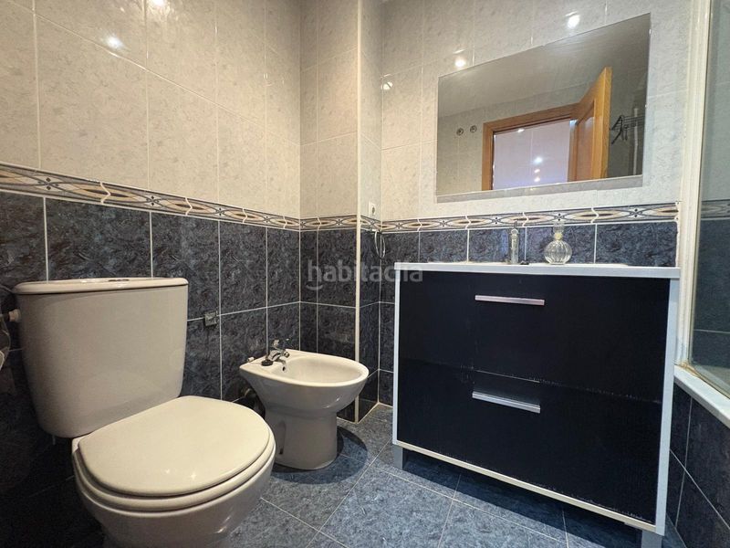 Foto aae45337-1dd9-45b7-be44-336c33df98a4. Pis amb aparcament piscina a El Alborgí Paterna