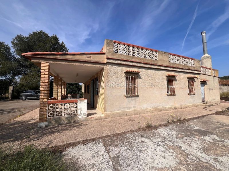 Foto aee82f0a-9774-4873-8c55-1b90871543af. Xalet amb piscina a Santa Bárbara Llíria