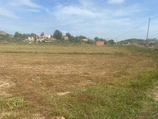 Landgut in Santa Bárbara. Campo de tierra con muy buena comunicacion