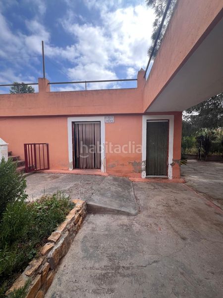 Foto fca0f922-bbc5-472a-a510-8835284d9757. Xalet amb aparcament piscina a Urbanizaciones Llíria