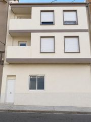 Edifici a Benaguasil. Edificio con muy buena rentabilidad en pleno centro de benaguasi