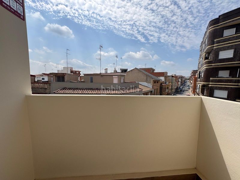 Foto 46c93824-95bb-466d-bc2b-8eebd456e41a. Edifici a Benaguasil