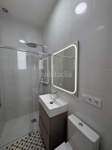 Foto d136775b-bdd7-438d-91a1-e061841729aa. Edifici a Benaguasil