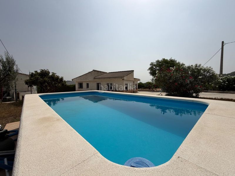 Foto c9de1737-122c-4f8b-ab1f-175d0d6c9b71. Xalet amb piscina a Pedralba