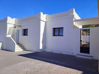 Chalet en Urbanizaciones. Chalet reformado situado a 2 km de la poblaci�n