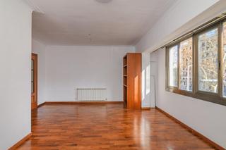 Miete Etagenwohnung  Diagonal. Piso amplio y  luminoso ubicado en la avenida diagonal