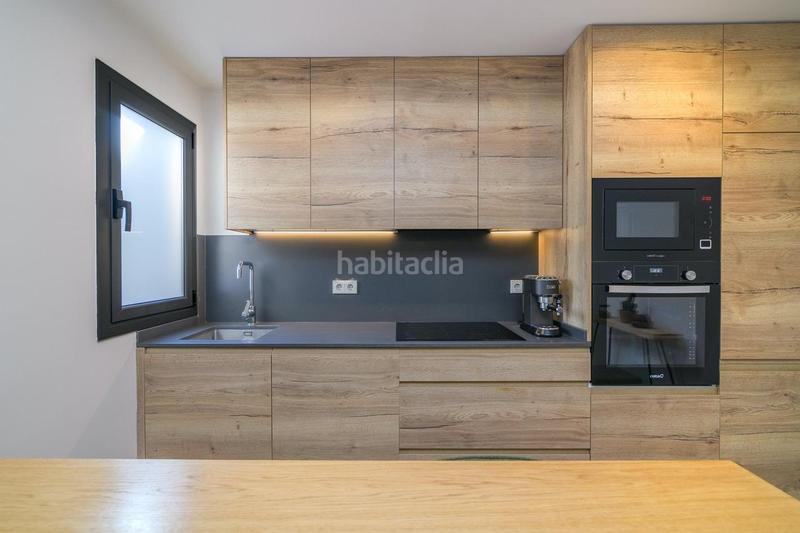 Foto d19ebafb-8d09-4598-8bcd-f9ce68c367fe. Àtic amb calefacció a La Nova Esquerra de l´Eixample Barcelona