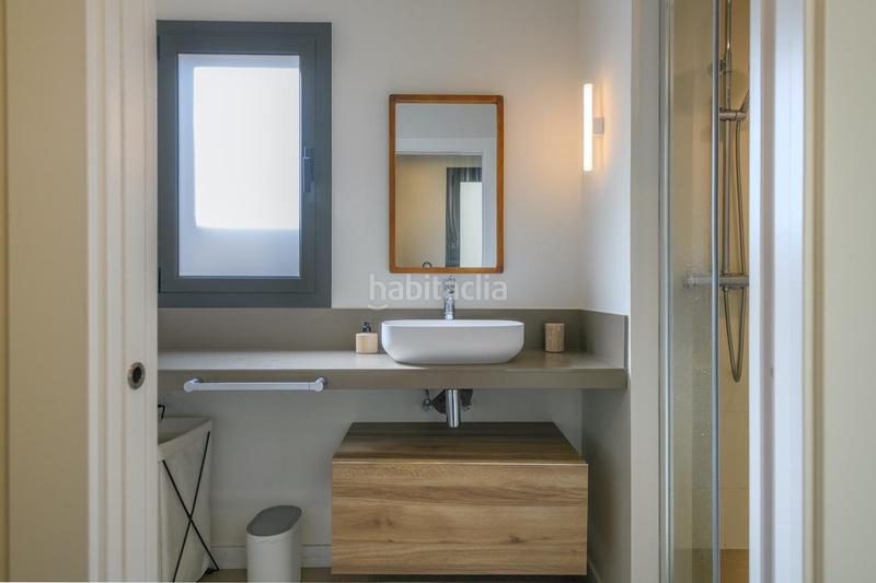 Foto f47a92c6-971b-4f21-9aad-9acbd5a4fe88. Àtic amb calefacció a La Nova Esquerra de l´Eixample Barcelona