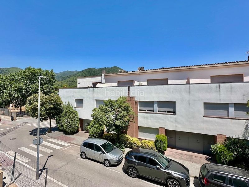 Foto 0c1ef03c-d5d1-4e9a-8d1e-c5a755d181e7. Casa amb calefacció aparcament a Centre Garriga (La)