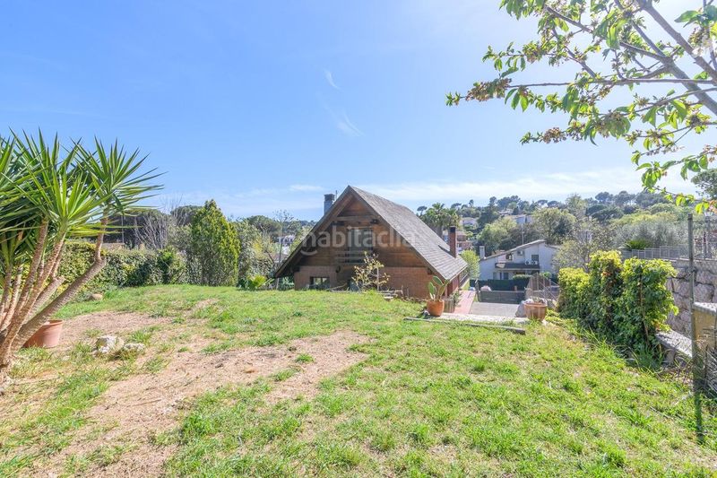 Foto 1d60e7f2-ce51-4ab0-a97b-e940bd0ce2c8. Casa amb aparcament a Lliçà d´Amunt