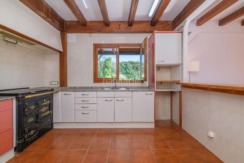 Foto 2ebd69fe-ff68-4ca3-88c2-d5c7b28f56c5. Casa amb aparcament a Lliçà d´Amunt