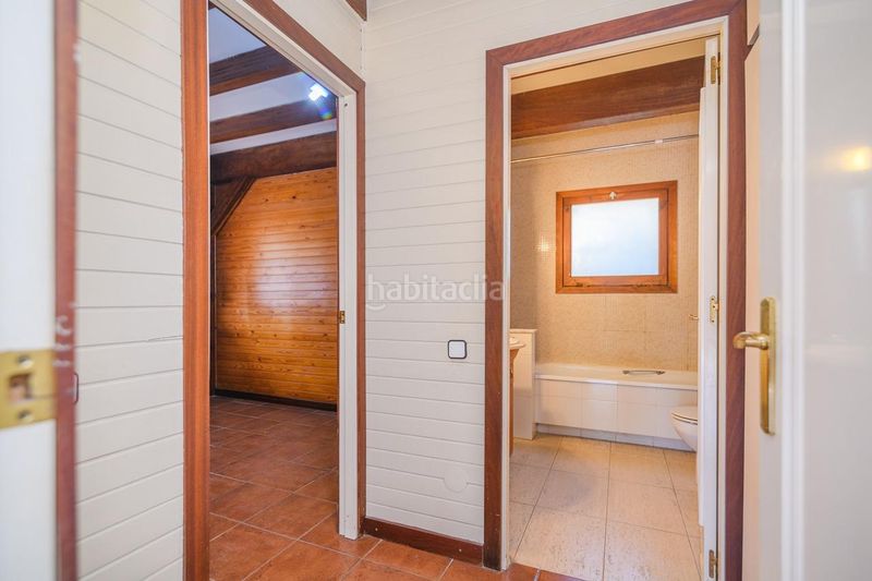 Foto 3e9a9250-cee7-40a3-80d6-b3c6d373ddc6. Casa amb aparcament a Lliçà d´Amunt