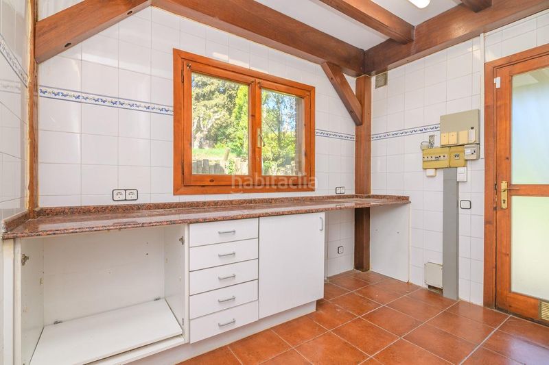 Foto 69bbd2c2-73df-459b-83fe-15a1f67bdca9. Casa amb aparcament a Lliçà d´Amunt