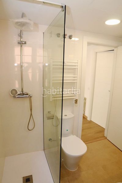 Foto 21c952b1-e0c0-4545-88eb-599891f283c5. Alquiler piso planta baja luminosa, exterior y con terraza en obra nueva del 2017. con parking y trastero en Tiana