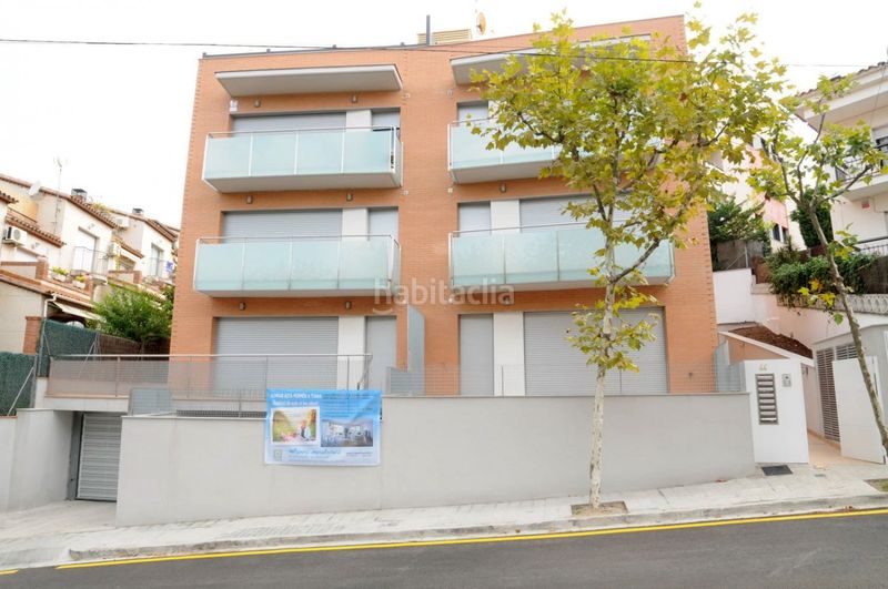 Foto 2a5da5a9-4a97-4cf1-a2c4-acfb4f553978. Alquiler piso planta baja luminosa, exterior y con terraza en obra nueva del 2017. con parking y trastero en Tiana