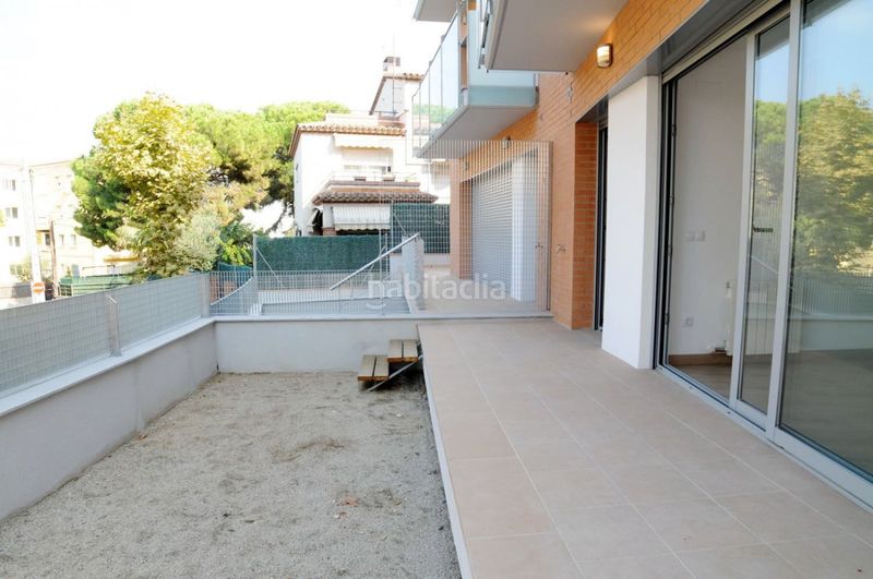 Foto 56d799b5-9efd-4236-8810-901aa1d95e6a. Alquiler piso planta baja luminosa, exterior y con terraza en obra nueva del 2017. con parking y trastero en Tiana