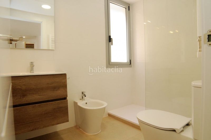 Foto a25842b6-e908-4287-b453-6a1025066572. Alquiler piso planta baja luminosa, exterior y con terraza en obra nueva del 2017. con parking y trastero en Tiana