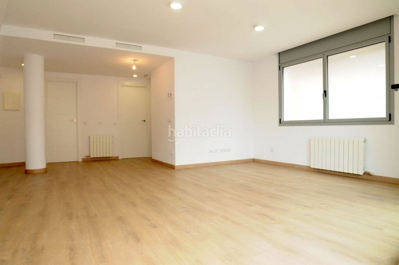 Foto f7713f87-8ac3-4800-8f1e-cd9ecf7110d2. Alquiler piso planta baja luminosa, exterior y con terraza en obra nueva del 2017. con parking y trastero en Tiana