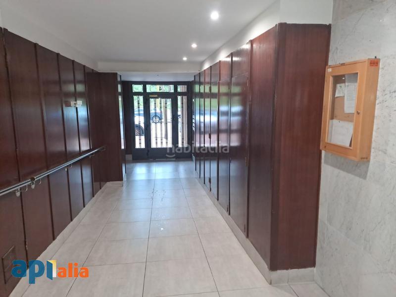 Foto fb50a40d-ab29-4104-80a7-69c3b5f3e070. Piso en Centre Esplugues de Llobregat