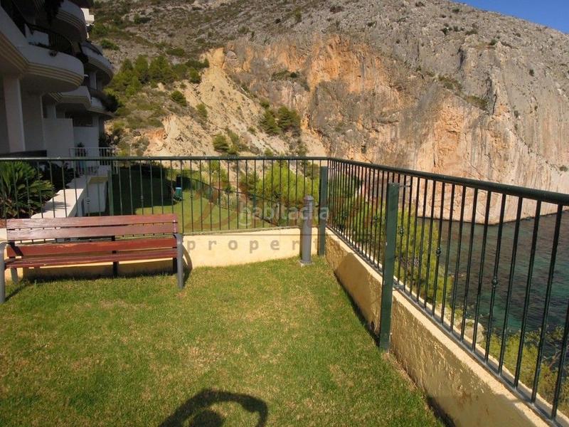Foto 6b90ca5e-be49-4597-ad37-ff53e93a8109. Apartamento exclusivo apartamento frente al mar en Mascarat en Altea