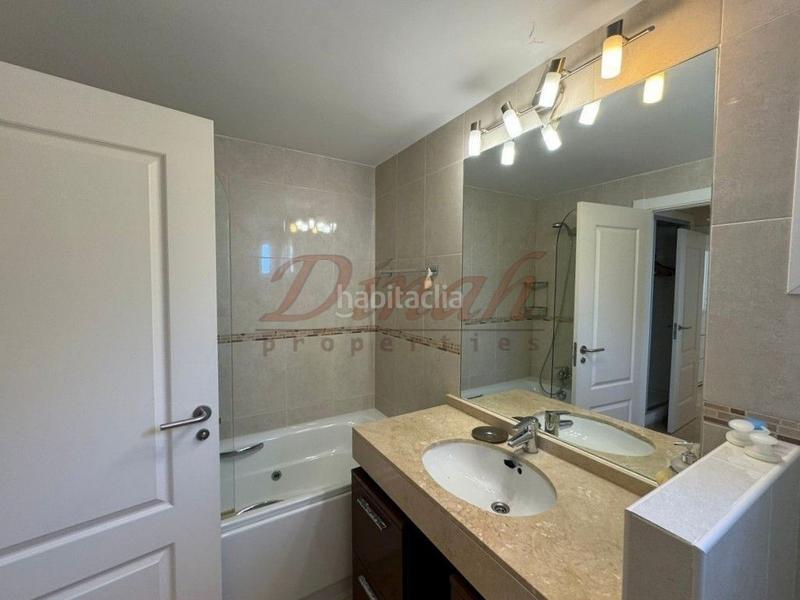 Foto 6d4c9aec-00e0-47dc-97b6-fa564514e23d. Apartamento exclusivo apartamento frente al mar en Mascarat en Altea