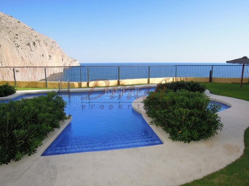 Foto f4c785ef-7f55-4bdb-8552-971cfd7700e0. Apartamento exclusivo apartamento frente al mar en Mascarat en Altea