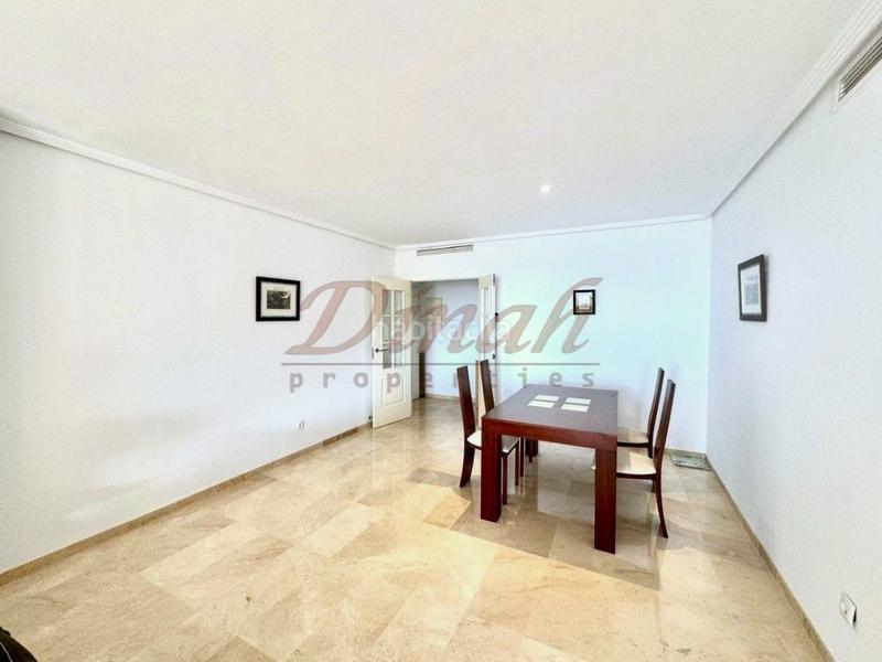 Foto 0b1edb72-117e-4d7e-94ef-609410f8313a. Piccolo appartamento con riscaldamento piscina in Altea