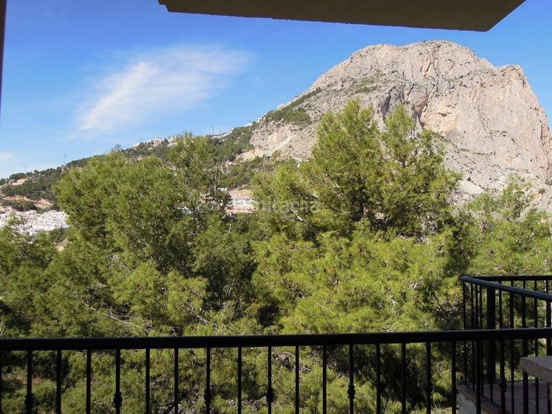 Foto 4ba65c21-3d6f-4989-9ab3-0b86c7b89585. Alquiler apartamento excelente apartamento en planta baja con vistas al mar . en Calp