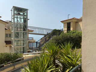 Apartament  Paguell. Magnfico apartamento de 3 dormitorios con gran terraza perimetr