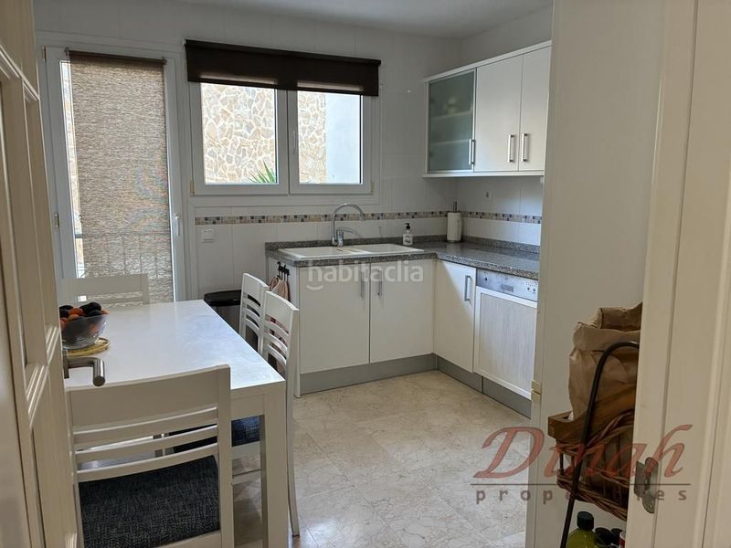Foto 22789fbe-7f73-4520-86da-8fcd1820287b. Apartament amb calefacció piscina a Mascarat Altea