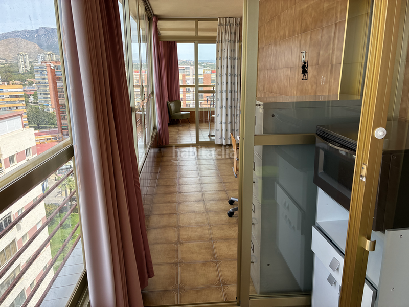 Foto 276b019f-2112-4125-9bec-faac9490fb24. Lloguer apartament amb calefacció piscina a Playa Poniente Benidorm