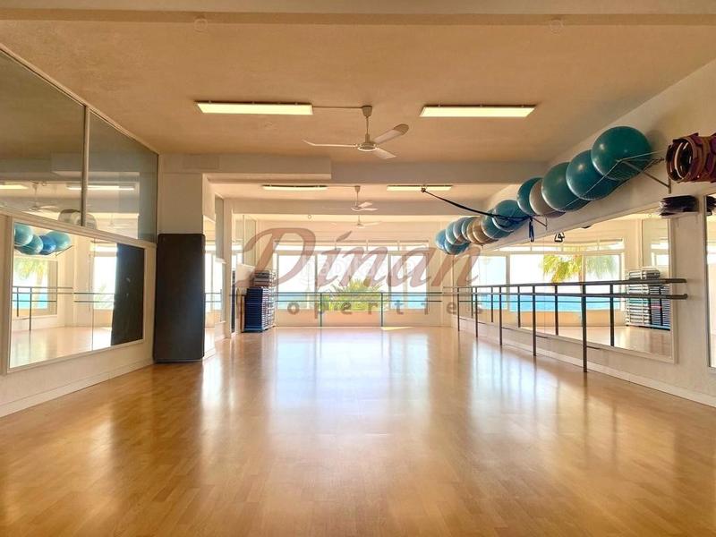 Foto 5cc2f3c1-5184-4ae7-a6f5-75027e955ed0. Local comercial a Altea ciudad Altea