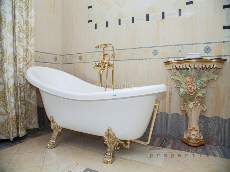 Foto 52b46b0b-85a8-4901-b69d-aea94242f843. Casa amb calefacció piscina a Altea la vella Altea