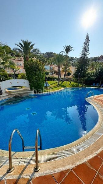 Foto cdf421e8-dbf9-49a4-b37d-28da80a8c0e1. Casa a schiera con riscaldamento parcheggio piscina in Altea