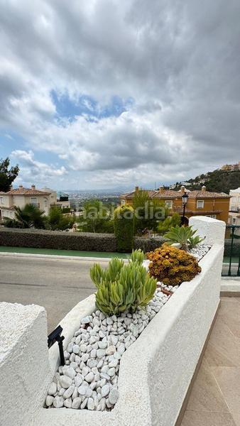 Foto e80098a2-2627-4c7e-982a-43e8a6d9de63. Casa a schiera con riscaldamento parcheggio piscina in Altea