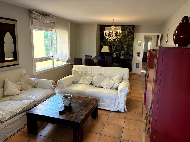 Foto ddda0977-e7c0-4205-a84d-b68467512cf4. Alquiler apartamento amplio y precioso apartamento de 2 dormitorios situado en isla . en Altea