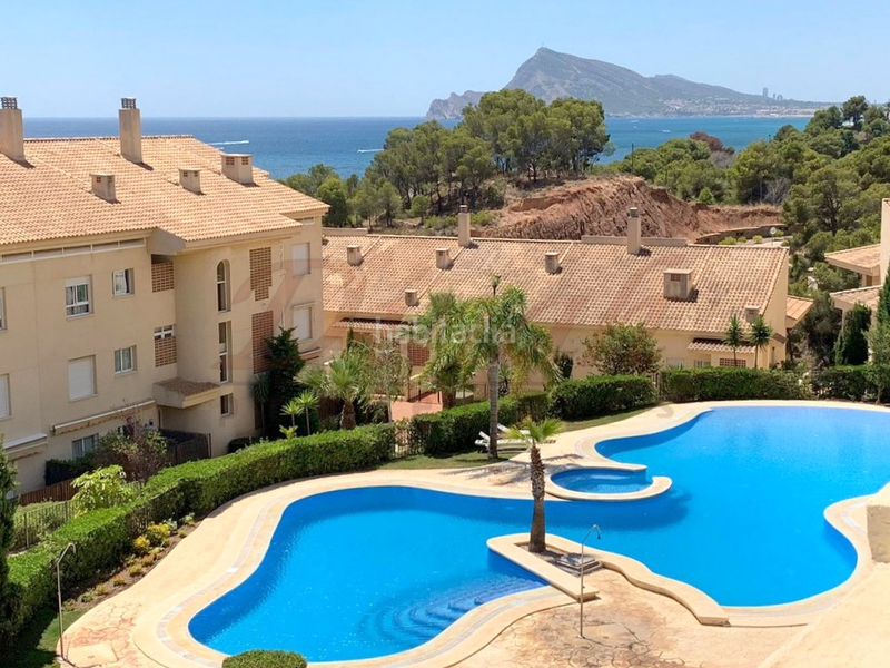 Foto afba361a-7f76-4ab4-998a-15f065aeeba1. Appartement mit heizung pool in Mascarat Altea