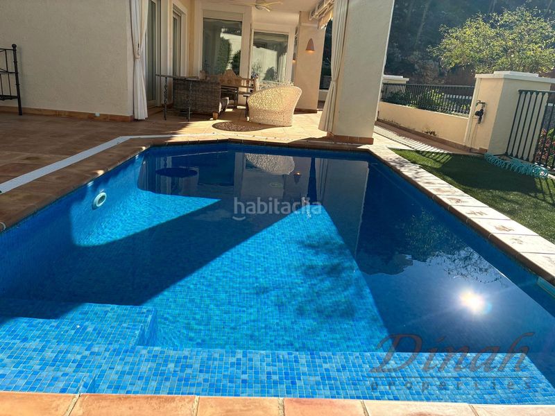 Foto 1327a1cc-db11-49cf-ae58-96e4c42bdd9d. Apartament amb calefacció piscina a Altea hills Altea