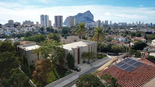 Casa  La merced. Chalet de nueva construccion en calpe con amplia parcela , pisci