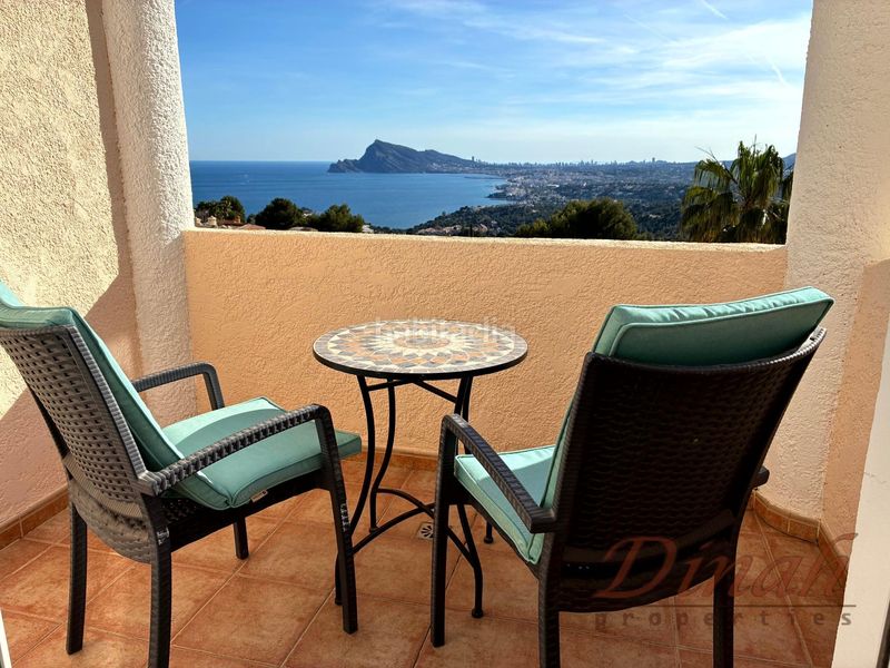 Foto 16cefe74-626f-4b09-b3d9-591f1cfa8107. Casa amb calefacció piscina a Altea hills Altea