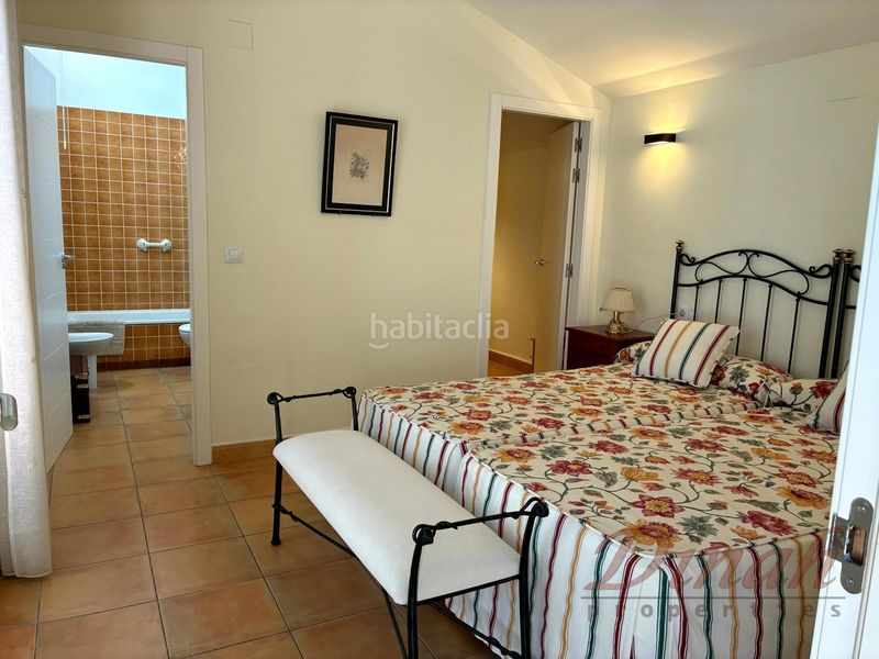 Foto 65bb34d1-c10a-452e-923b-2ee6bf732826. Apartament amb calefacció piscina a Mascarat Altea