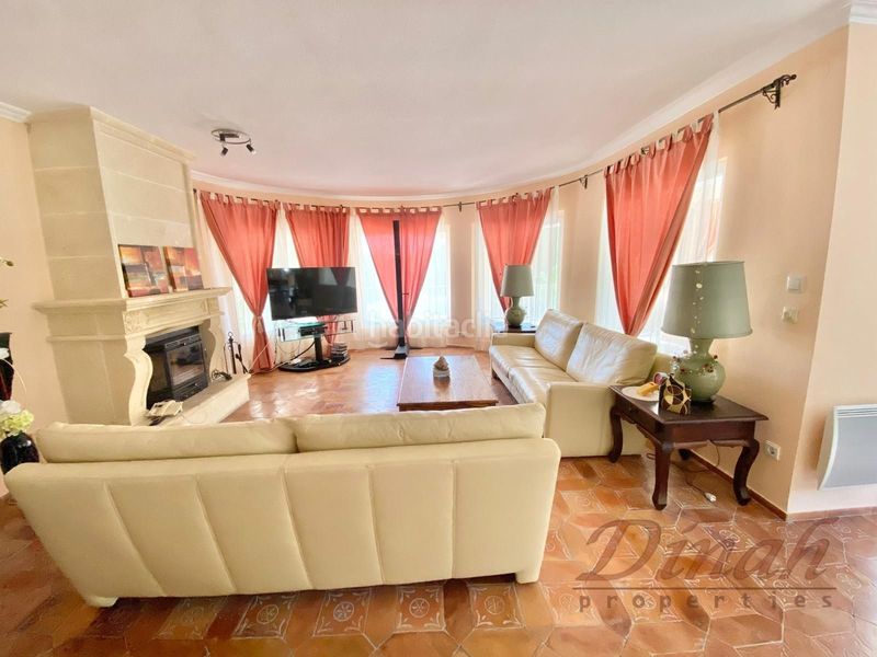 Foto 1bfb4b0c-2ae3-40dc-8781-72f4a9fa3578. Casa amb calefacció piscina a Altea la vella Altea