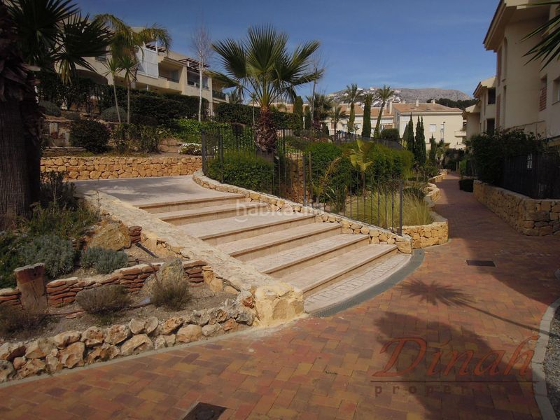 Foto 051562f5-17c7-40a3-97f2-fd4304530129. Rent apartment with heating pool in Mascarat Altea