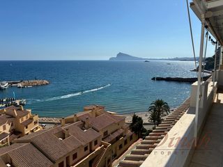 Apartment  Currica. Atico amplio , soleado , privado con impresionantes vistas al ma