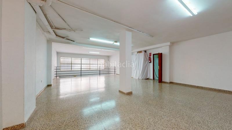 Foto 005610e5-596c-426f-aa5b-9ad9fdf111d6. Local comercial  en dos alturas muy cerca de plaza madrid en Elche / Elx