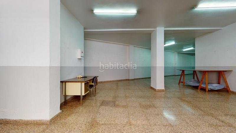 Foto 1499778b-857f-42ed-947b-d6f446a44a78. Local comercial  en dos alturas muy cerca de plaza madrid en Elche / Elx