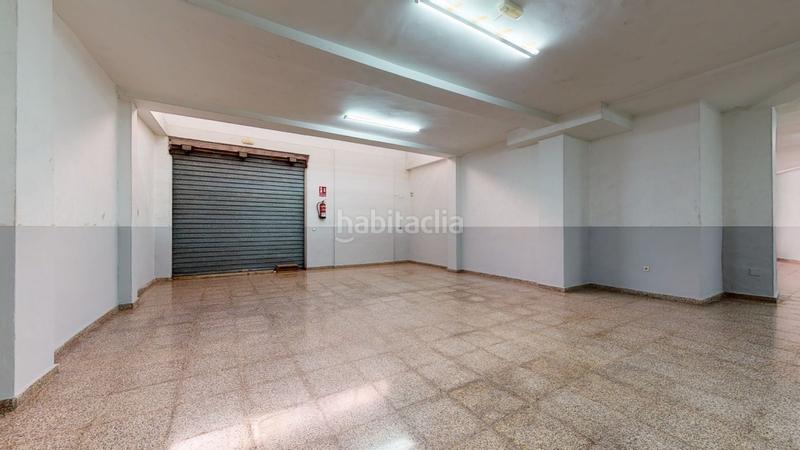 Foto 30d1f10e-c048-43bc-8b2e-f6507a4bd75c. Local comercial  en dos alturas muy cerca de plaza madrid en Elche / Elx