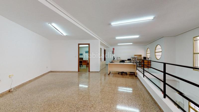 Foto 8e57fd95-2083-4671-902e-b8aad91ccb3a. Local comercial  en dos alturas muy cerca de plaza madrid en Elche / Elx