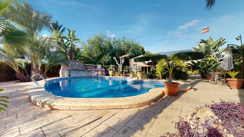 Foto 5be415b2-d266-4340-9fce-8676d48da7f7. Xalet amb piscina a Alzabares Elche / Elx