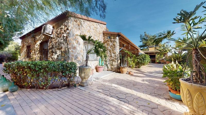 Foto 9a769391-ab66-4c1a-8167-3b3ff8089161. Xalet amb piscina a Alzabares Elche / Elx